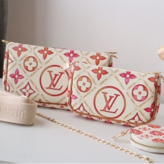 LV Clutch Bags